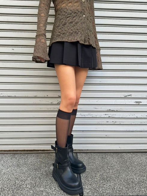 フェイクレザーベルト付プリーツスカート